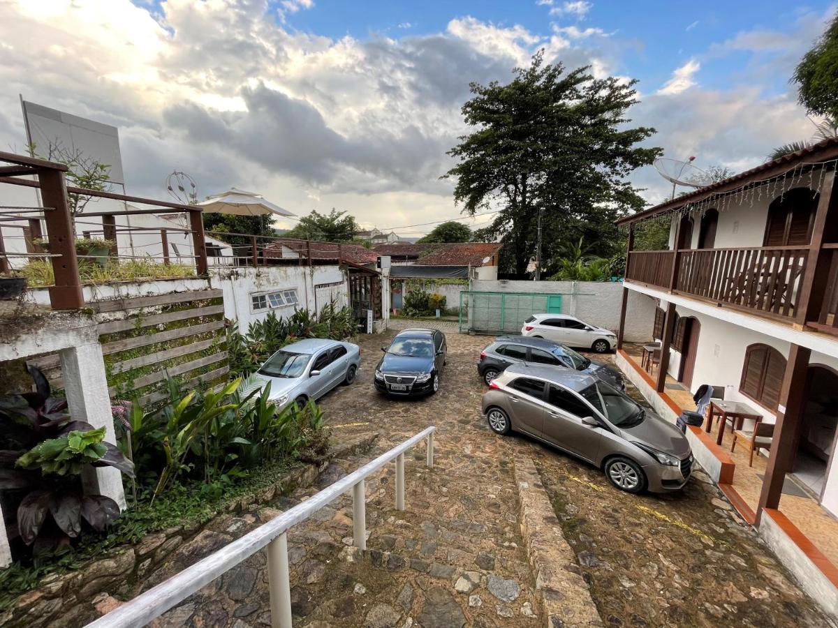 Suítes e Flats E Ponto Parati Exterior foto