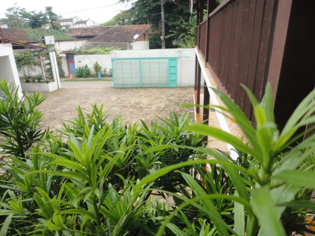 Suítes e Flats E Ponto Parati Exterior foto
