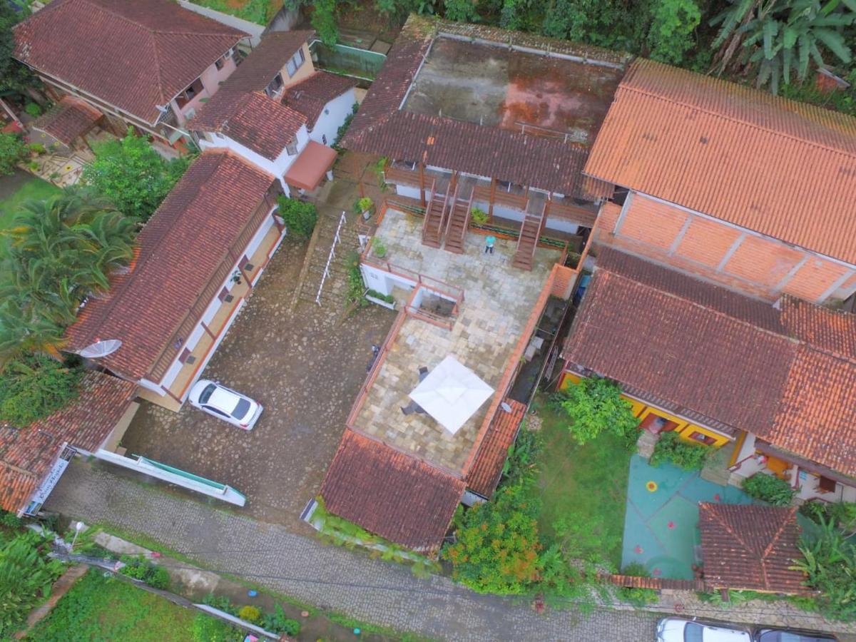 Suítes e Flats E Ponto Parati Exterior foto
